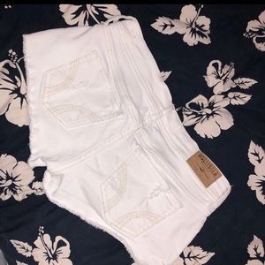 white hollister shorts